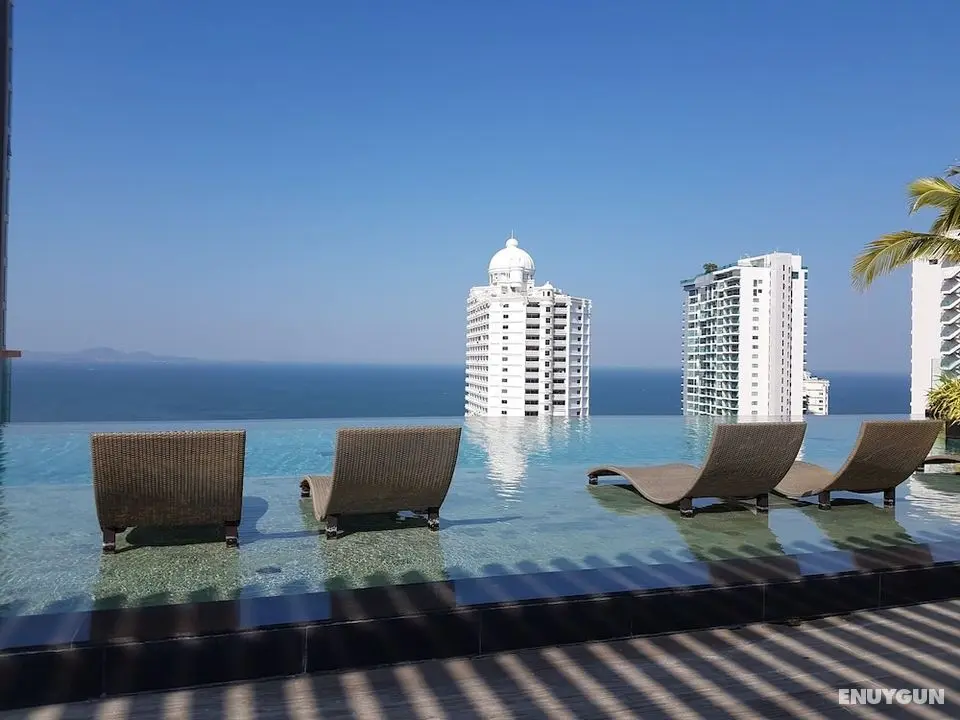 Riviera Pattaya Beach - Öne Çıkan Resim