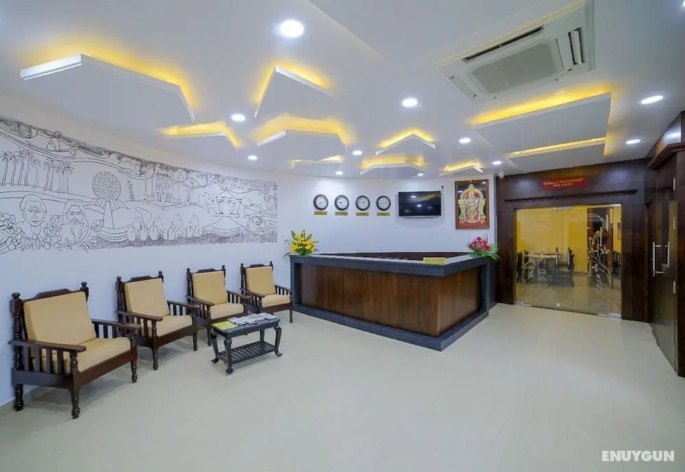 Hotel Rivieraa - Lobi