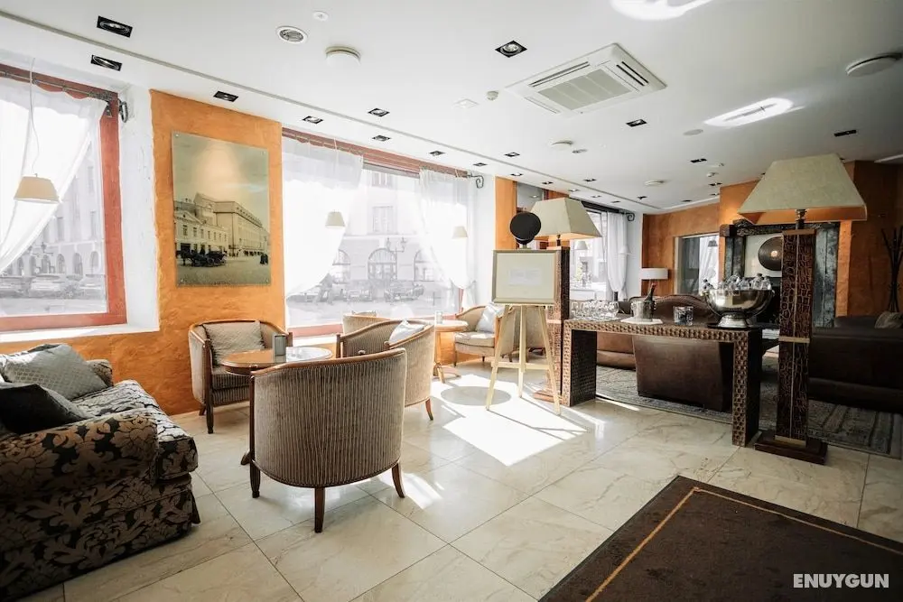 Rixwell Collection Savoy Boutique Hotel - Lobi