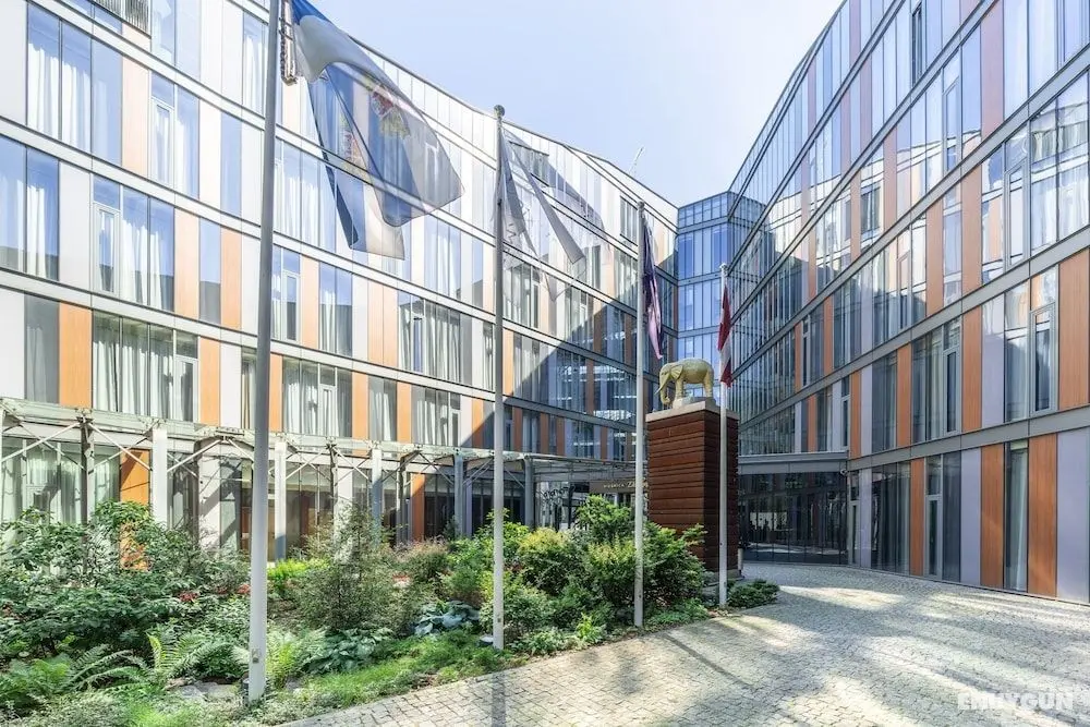 Rixwell Elefant Hotel - Dış Mekanlar