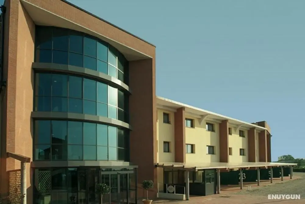Hotel Riz - Dış Mekan