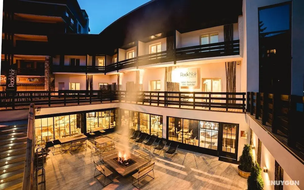 Rock Noir Hôtel & Spa - Dış Mekan