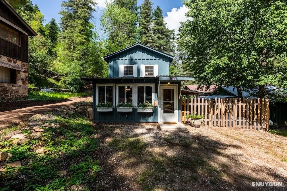 Rocky Mountain Cottage - Öne Çıkan Resim