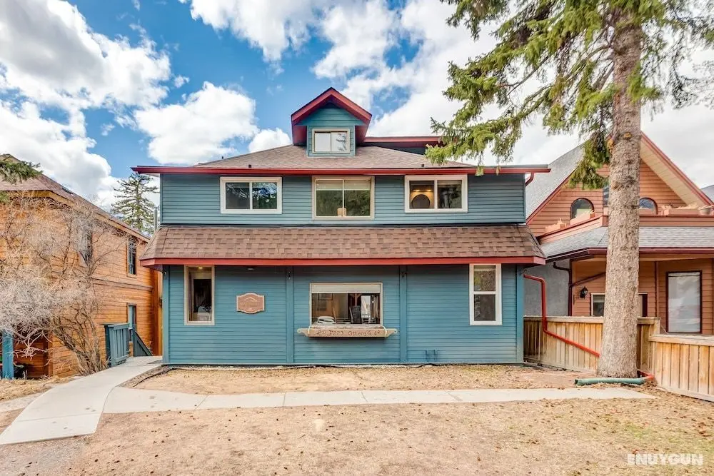 Rocky Mountain House - Sleeps 23 - Öne Çıkan Resim