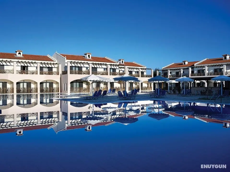 Roda Beach Resort & Spa - Genel