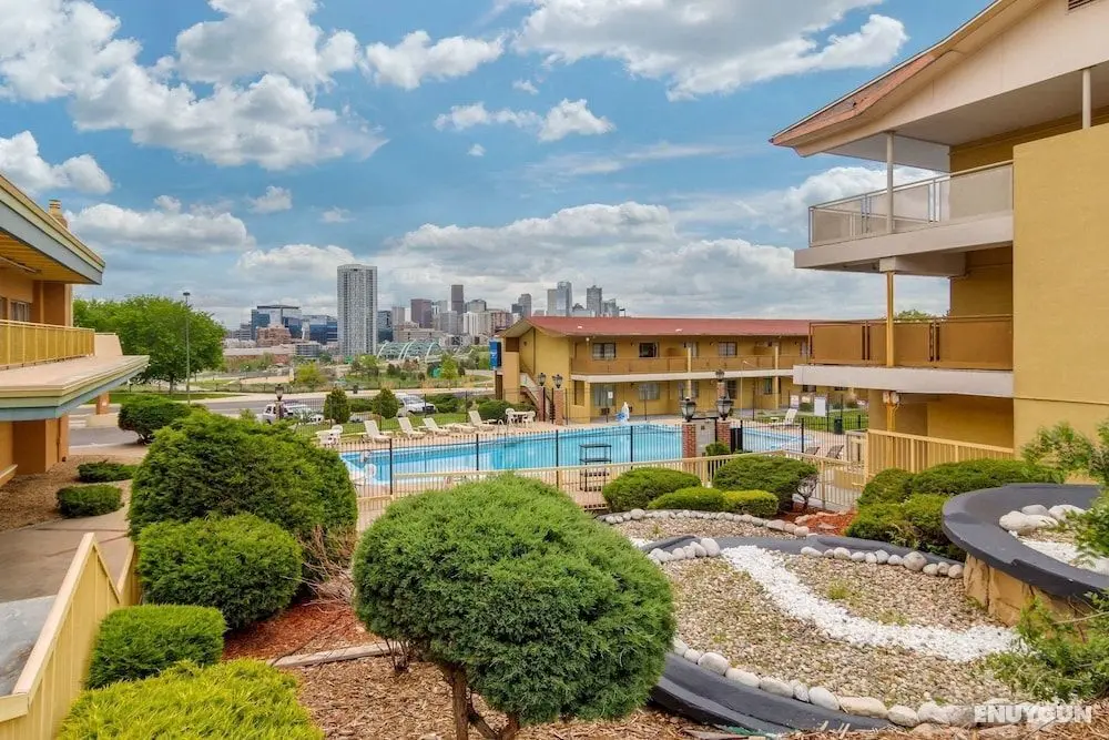 Rodeway Inn Denver Downtown - Dış Mekan