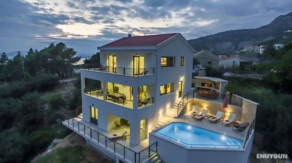 Villa Romance - Öne Çıkan Resim