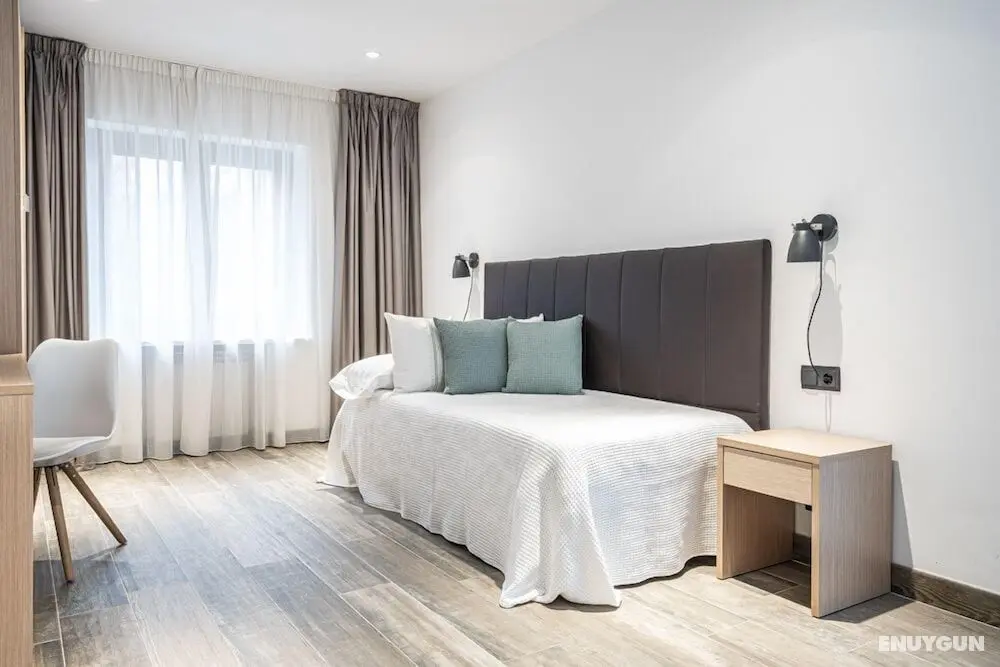 Ronces Hostel - Oda