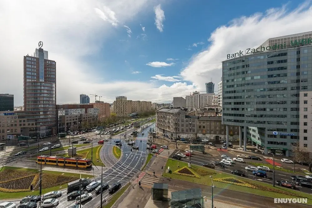 Rondo ONZ P&O Apartments - Oda Manzaraları