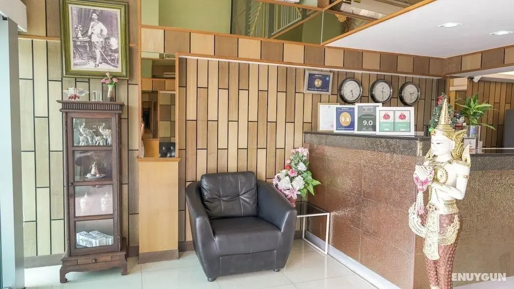 RoomQuest Suvarnabhumi Airport - Lobi