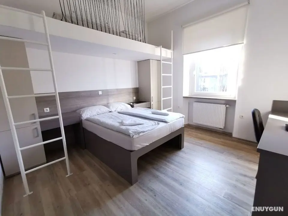 Rooms Ambrozic - Öne Çıkan Resim