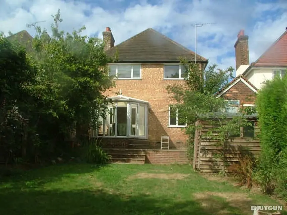 Rooms in Guildford Surrey - Öne Çıkan Resim