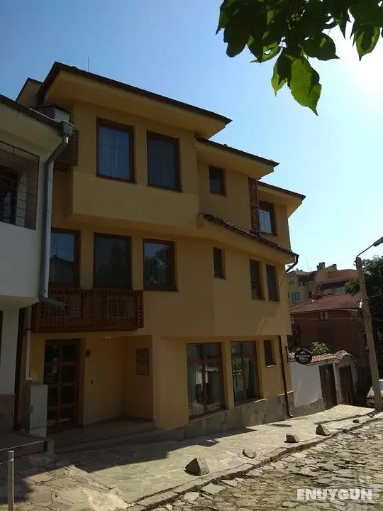 Roots Hotel & Wine Bar - Lobi