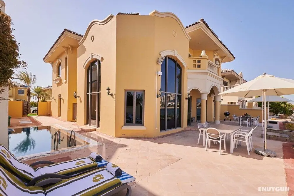 Rose Dream - 5 Bedrooms Palm Villa - Havuz