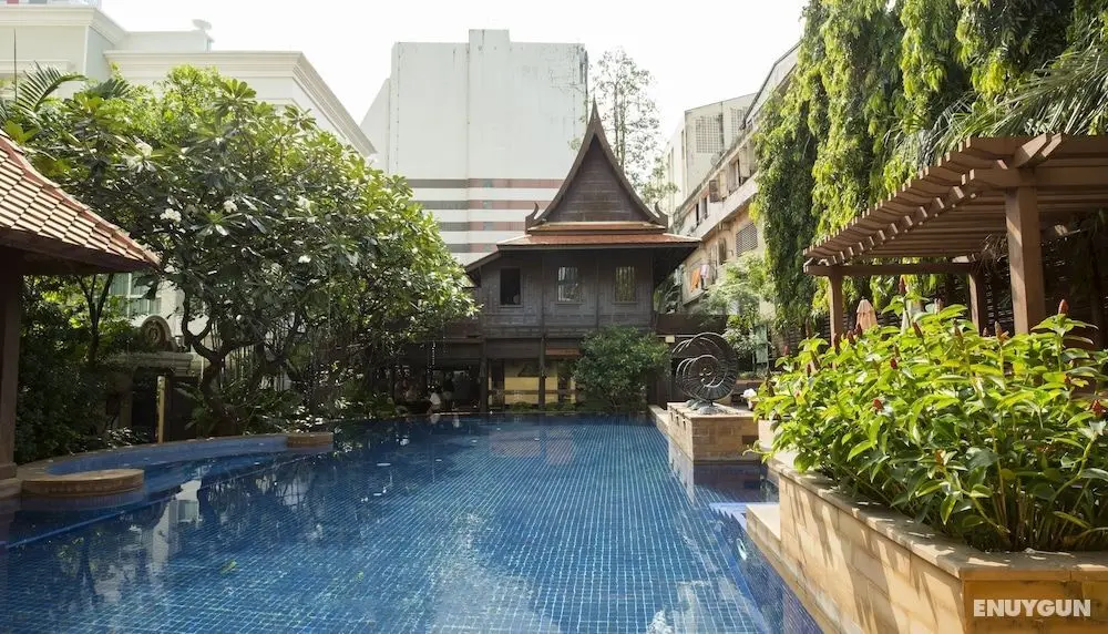 The Rose Residence Bangkok - Havuz