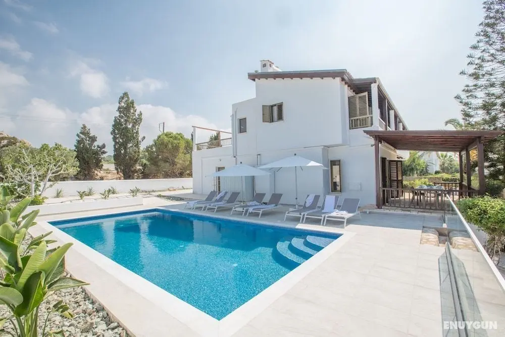Villa Rosie, Modern 4bdr Ayia Napa Villa with Pool - Öne Çıkan Resim