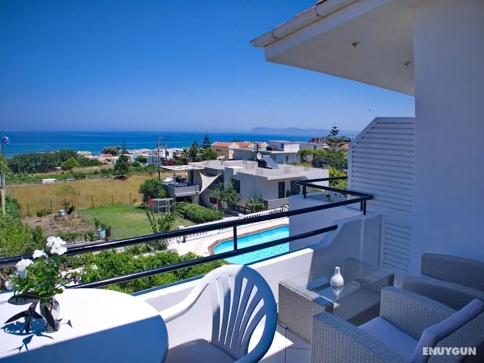 Rouladina-6 Sea View apt 5 min Walk to Beach - Oda
