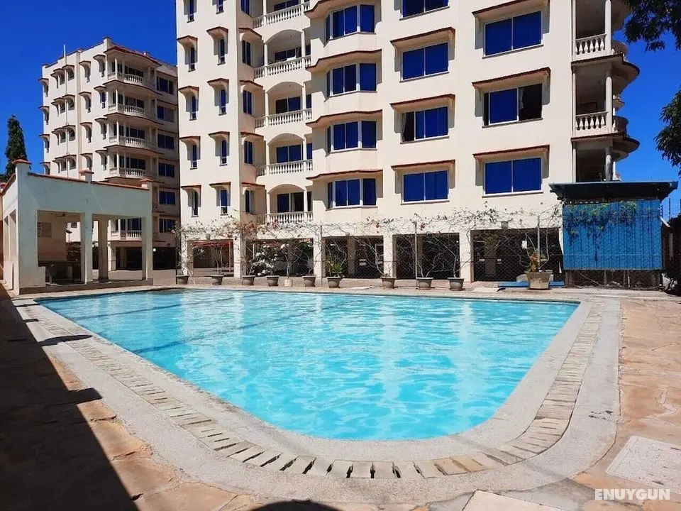 Royal Apartments - Dış Mekan