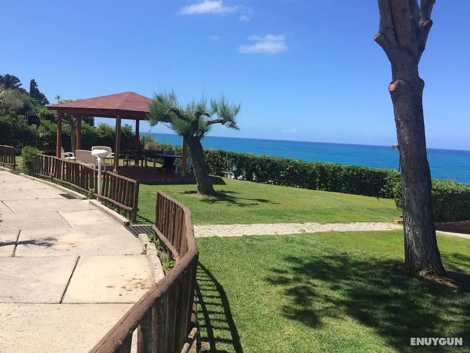 Royal Bay Apartment - Villa in Cefalu With Private Access to the sea - Konum Öne Çıkanlar