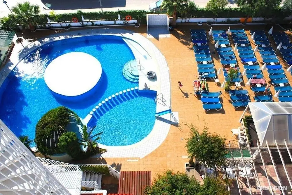 Royal Beach - Öne Çıkan Resim