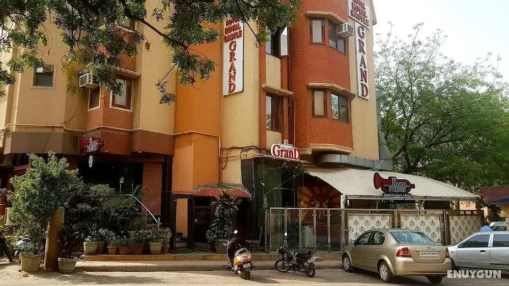 Hotel Royal Castle Grand - Dış Mekan