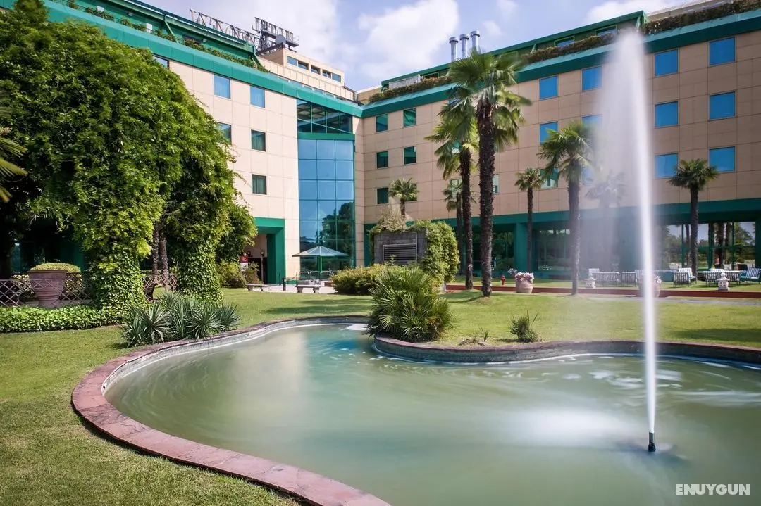 Royal Garden Hotel - Genel