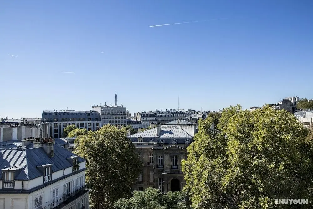 Royal Garden Champs-Elysées - Oda Manzaraları