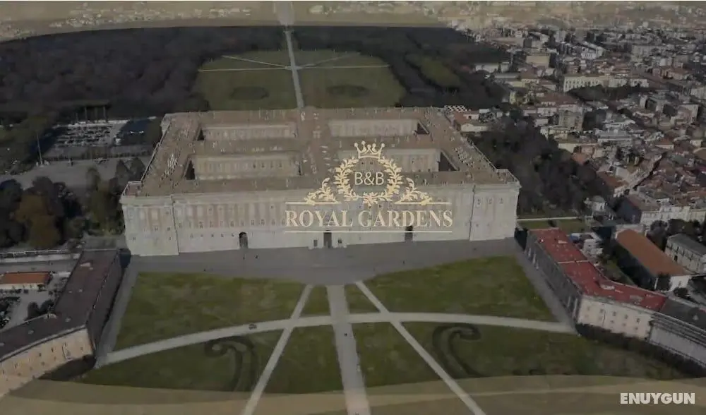 Royal Gardens B&B Caserta - Dış Mekan