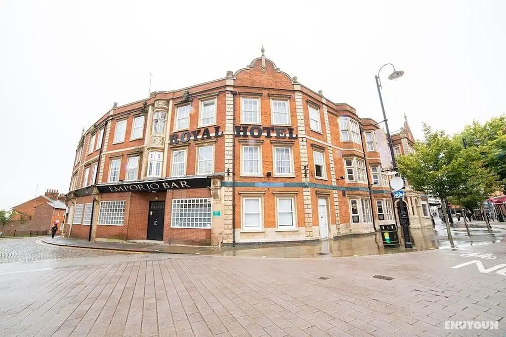 Royal Hotel Kettering - Dış Mekan