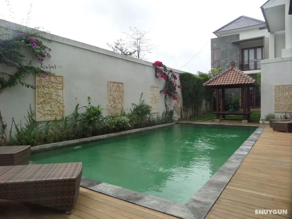 Royal Majesty Villas - Havuz