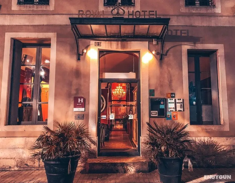 Royal Hotel - Öne Çıkan Resim