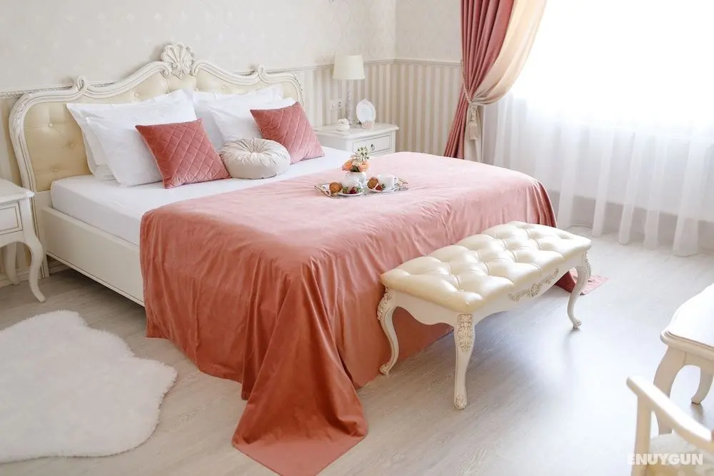 Royal Suite near Lake - Öne Çıkan Resim