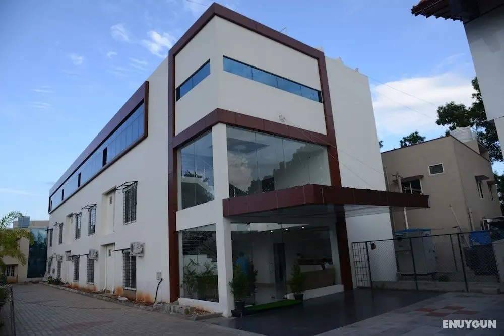 Hotel RR Grand - Dış Mekan