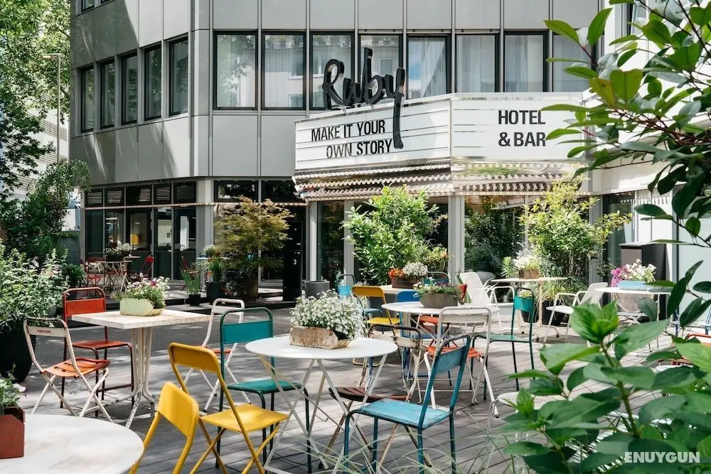 Ruby Leni Hotel Dusseldorf - Dış Mekanlar