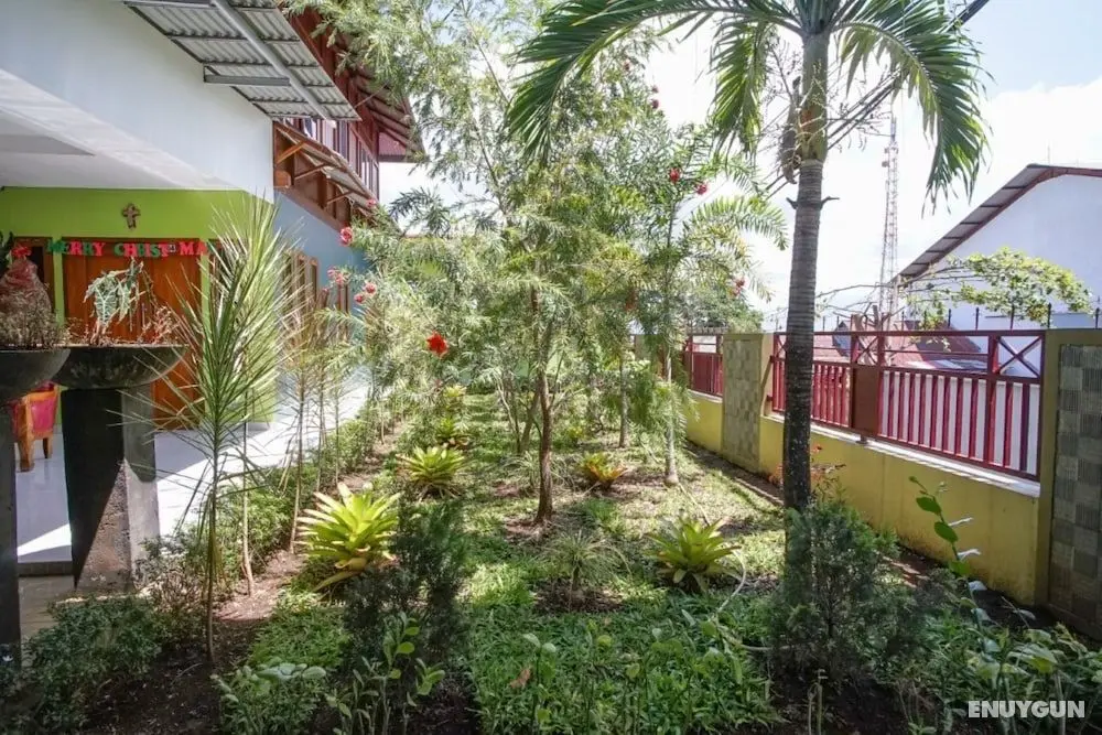 Rumah Kost MAPLE Winangun - Dış Mekanlar
