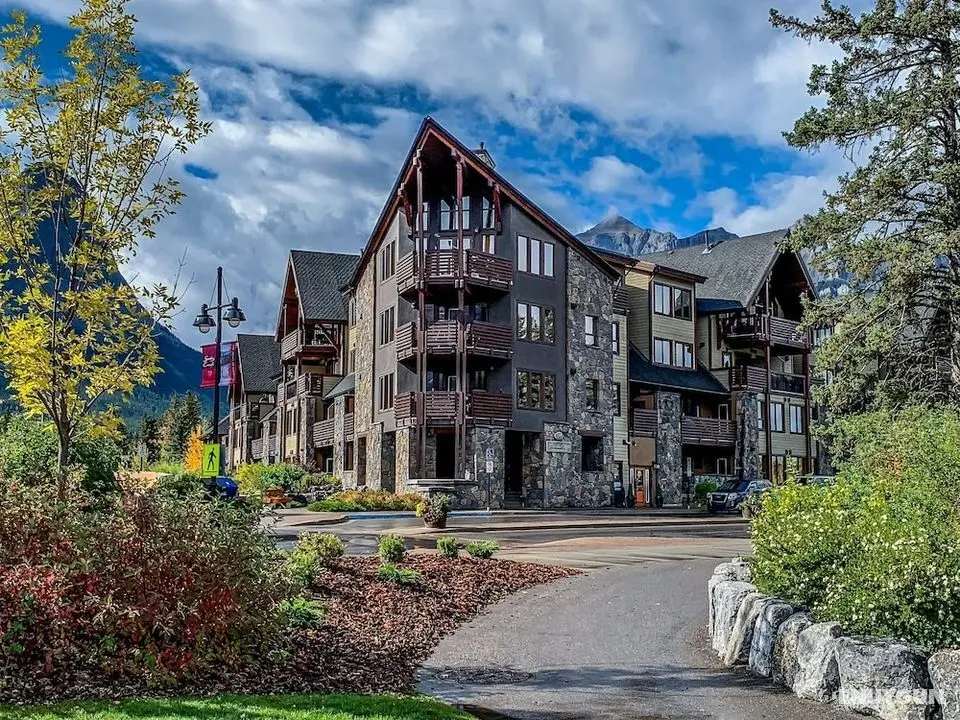 Rundle Cliffs Lodge by Spring Creek Vacations - Öne Çıkan Resim