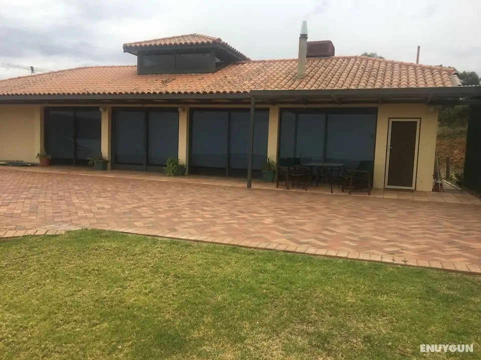 Rural living with great views - Öne Çıkan Resim