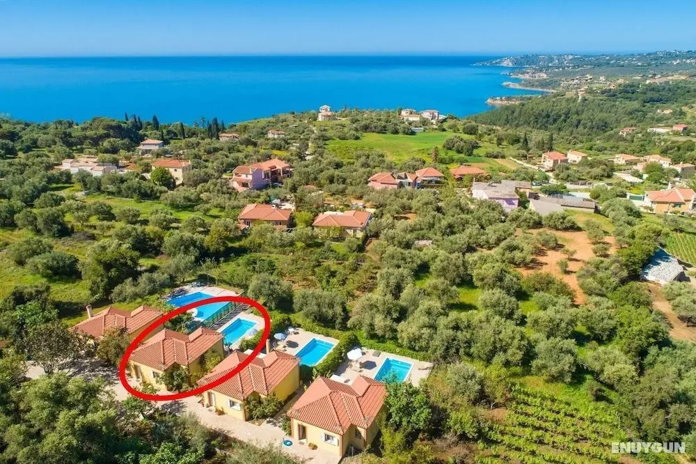 Villa Russa Alexandros Large Private Pool Walk to Beach Sea Views Wifi - 2018 - Oda