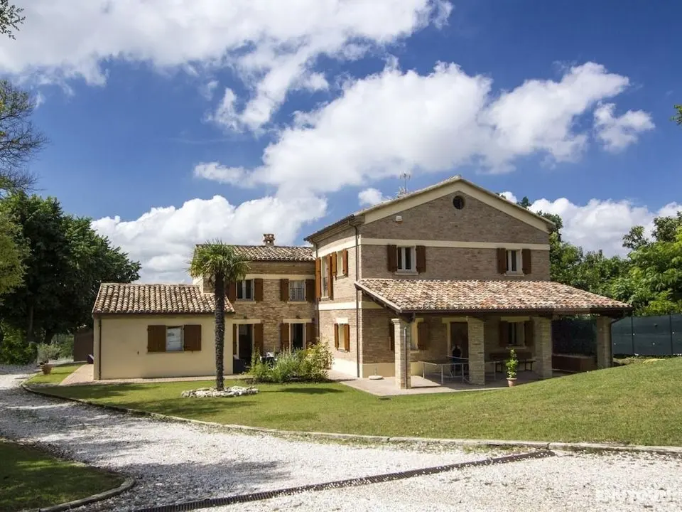 Rustic Holiday Home in Fano With Garden & Terrace - Öne Çıkan Resim