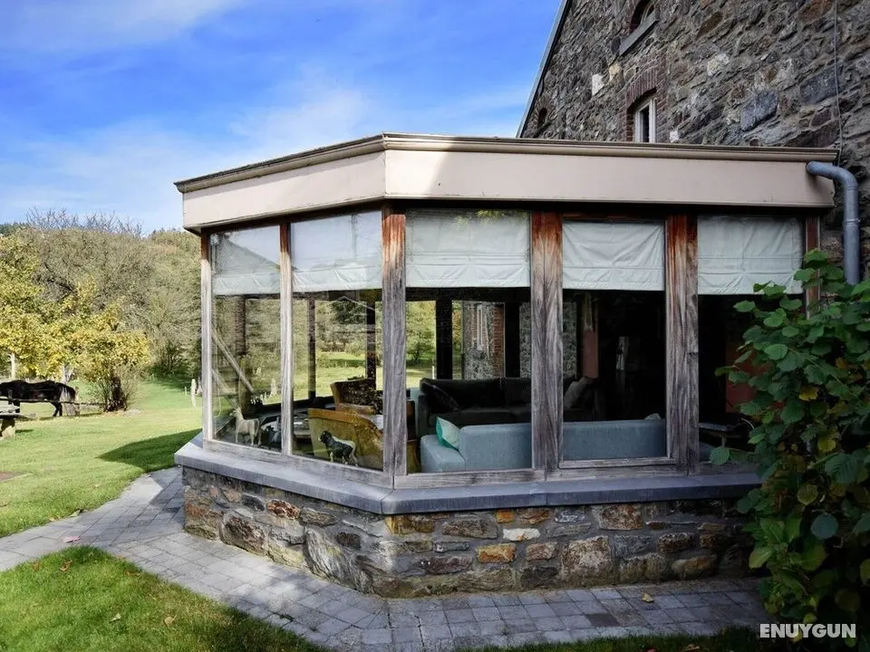 Rustic House With Large Garden and Conservatory - Öne Çıkan Resim