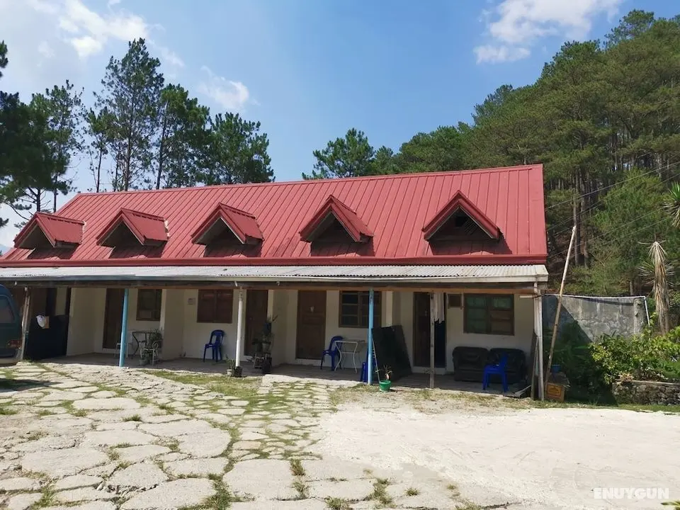 Rusty Nail Inn and Cafe - Dış Mekan