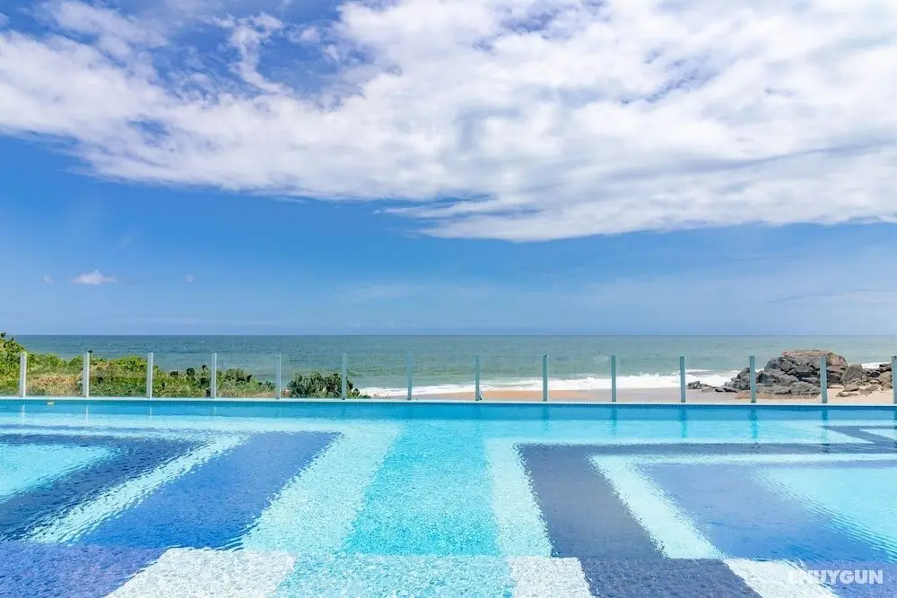 RV01 Excelente Quarto e Sala Pé na Areia - Öne Çıkan Resim