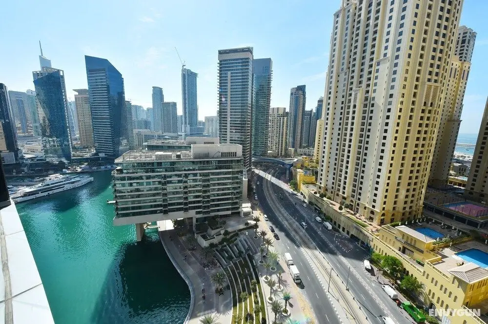 RYN - Dubai Marina Studio with balcony - Oda Düzeni