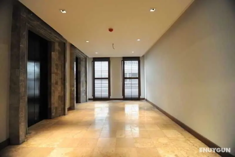 S33 Compact Sukhumvit Hotel - Genel