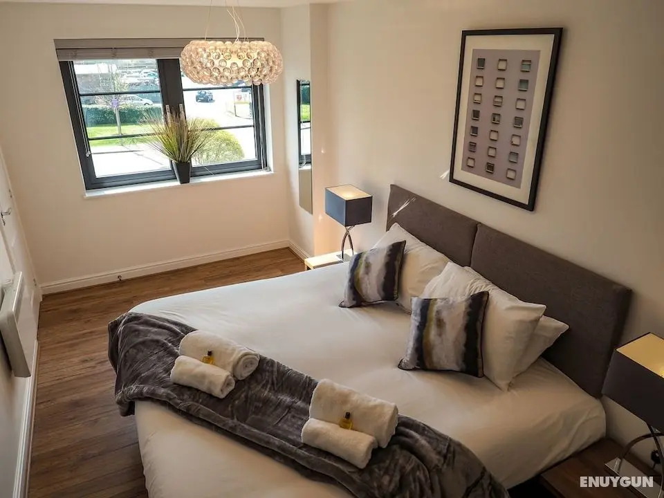 SA Today Apartments Farnborough with Fibre Wi-Fi & Netflix - Öne Çıkan Resim