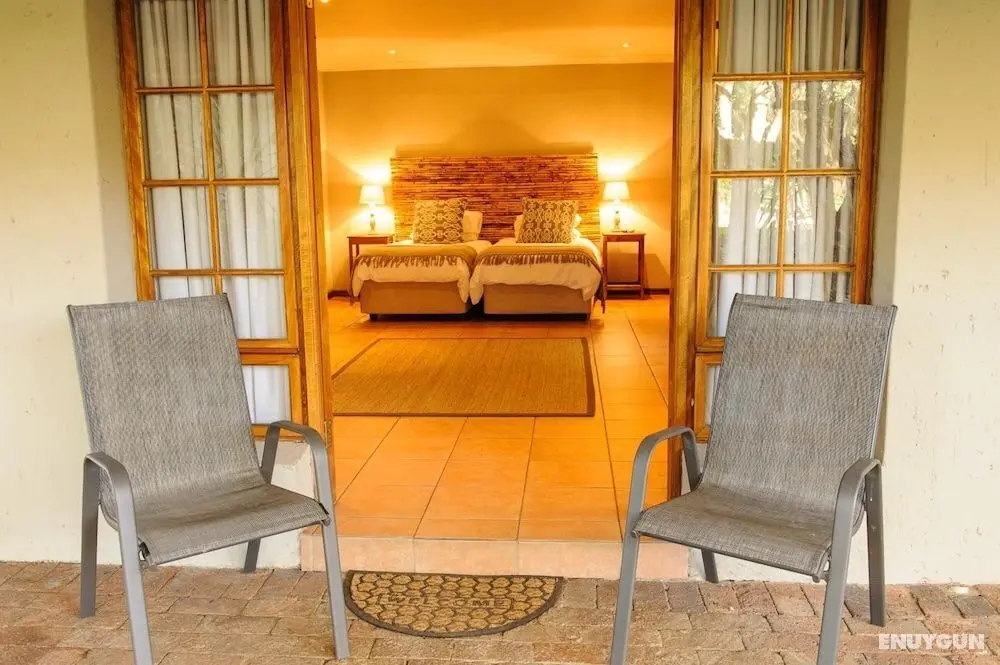 Safari Club SA - Oda