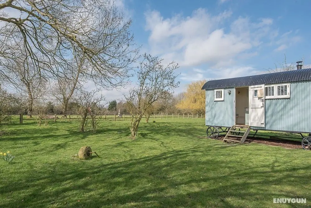 Sage Shepherds Hut, Boundary Farm Cottages - Öne Çıkan Resim