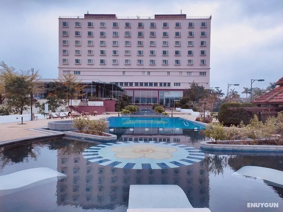 Sai Gon Dong Ha Hotel - Havuz