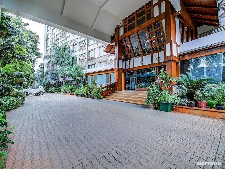 Sai Vishram Business Hotel - Dış Mekan