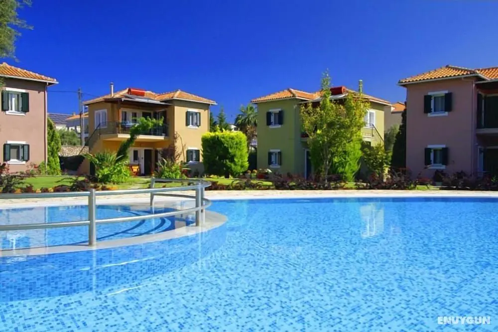 Saint Thomas Village - Öne Çıkan Resim